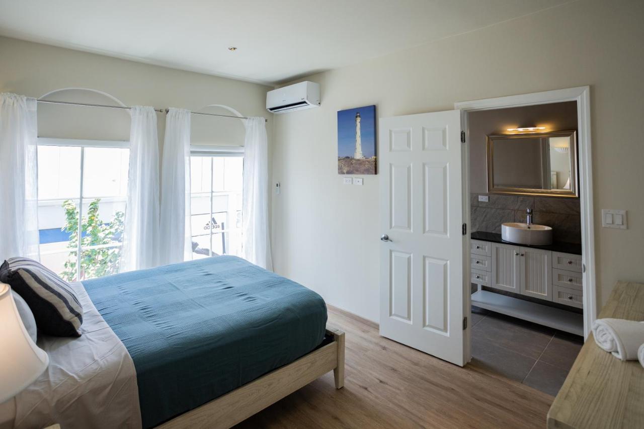 Oranjestad City Suites Екстериор снимка