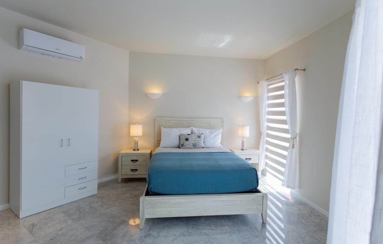 Oranjestad City Suites Екстериор снимка