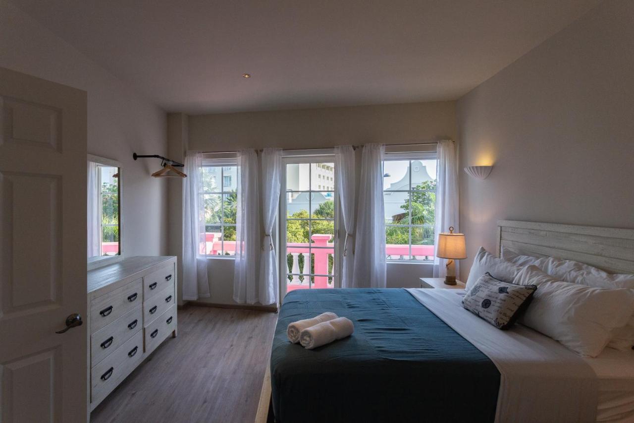 Oranjestad City Suites Екстериор снимка