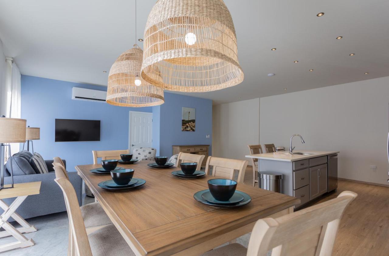 Oranjestad City Suites Екстериор снимка