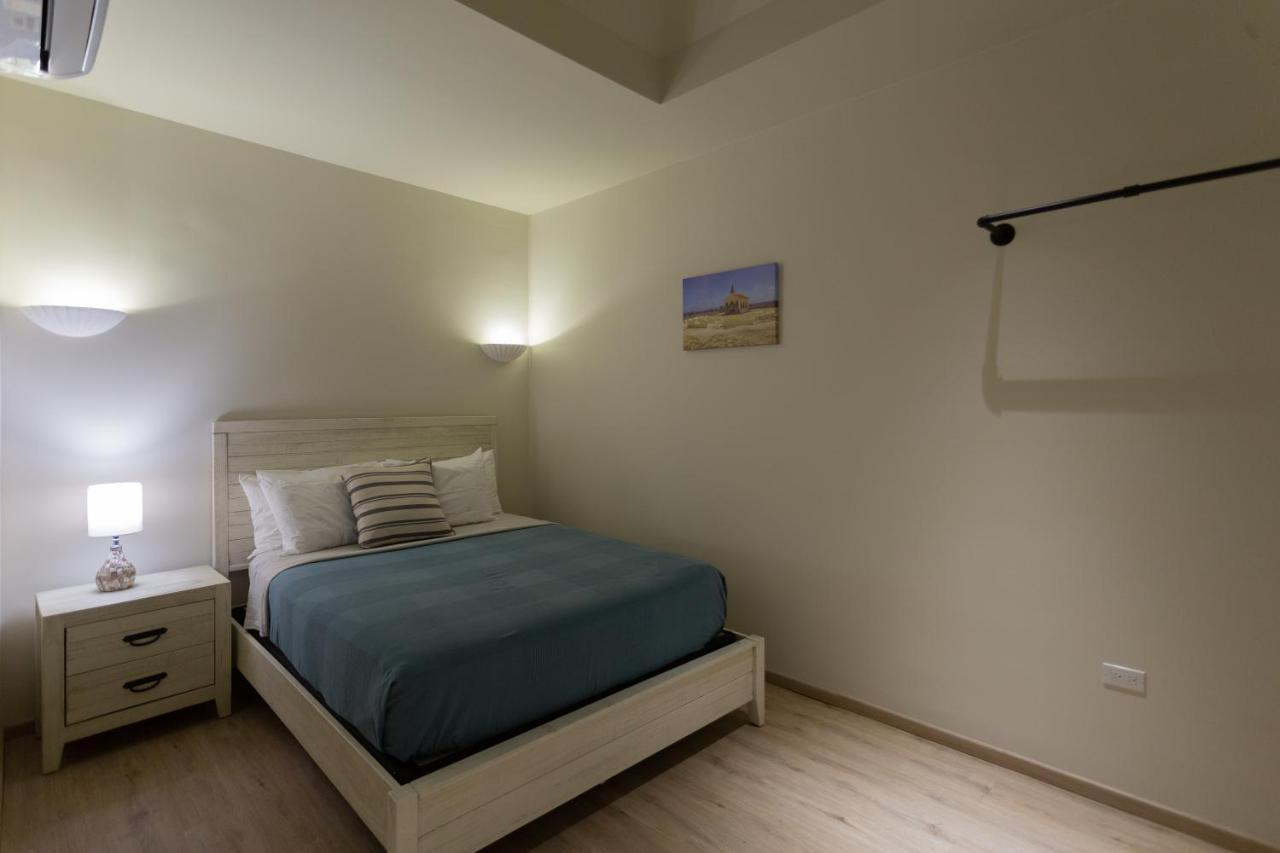 Oranjestad City Suites Екстериор снимка